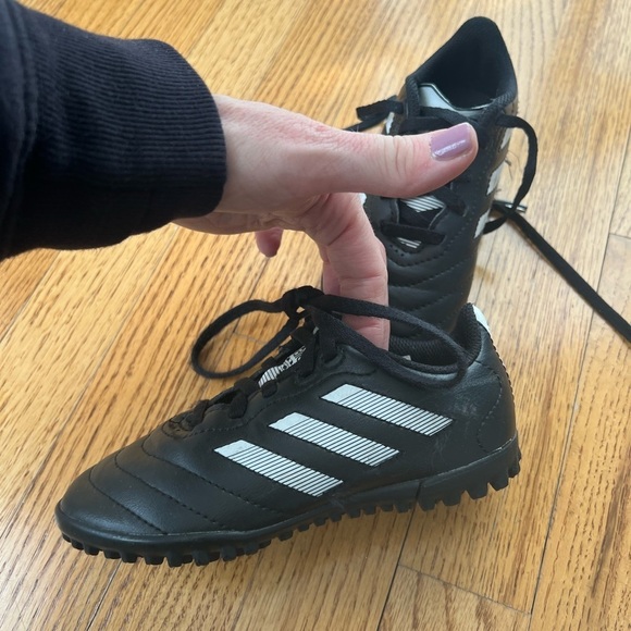 Adidas Kids Black Soccer Turf Shoes Size 11 - Picture 2 of 5